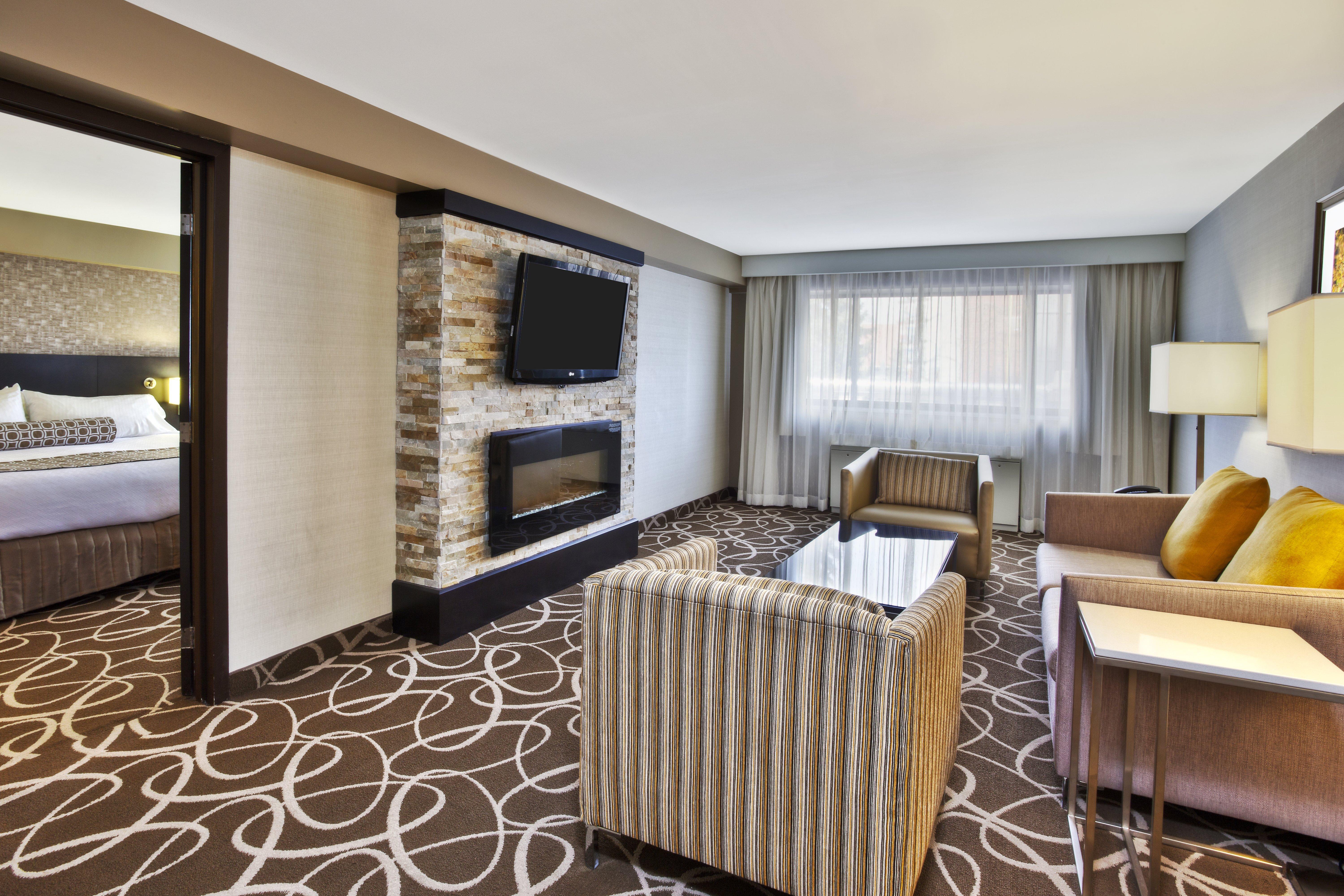 Crowne Plaza Kitchener-Waterloo, An Ihg Hotel Екстериор снимка