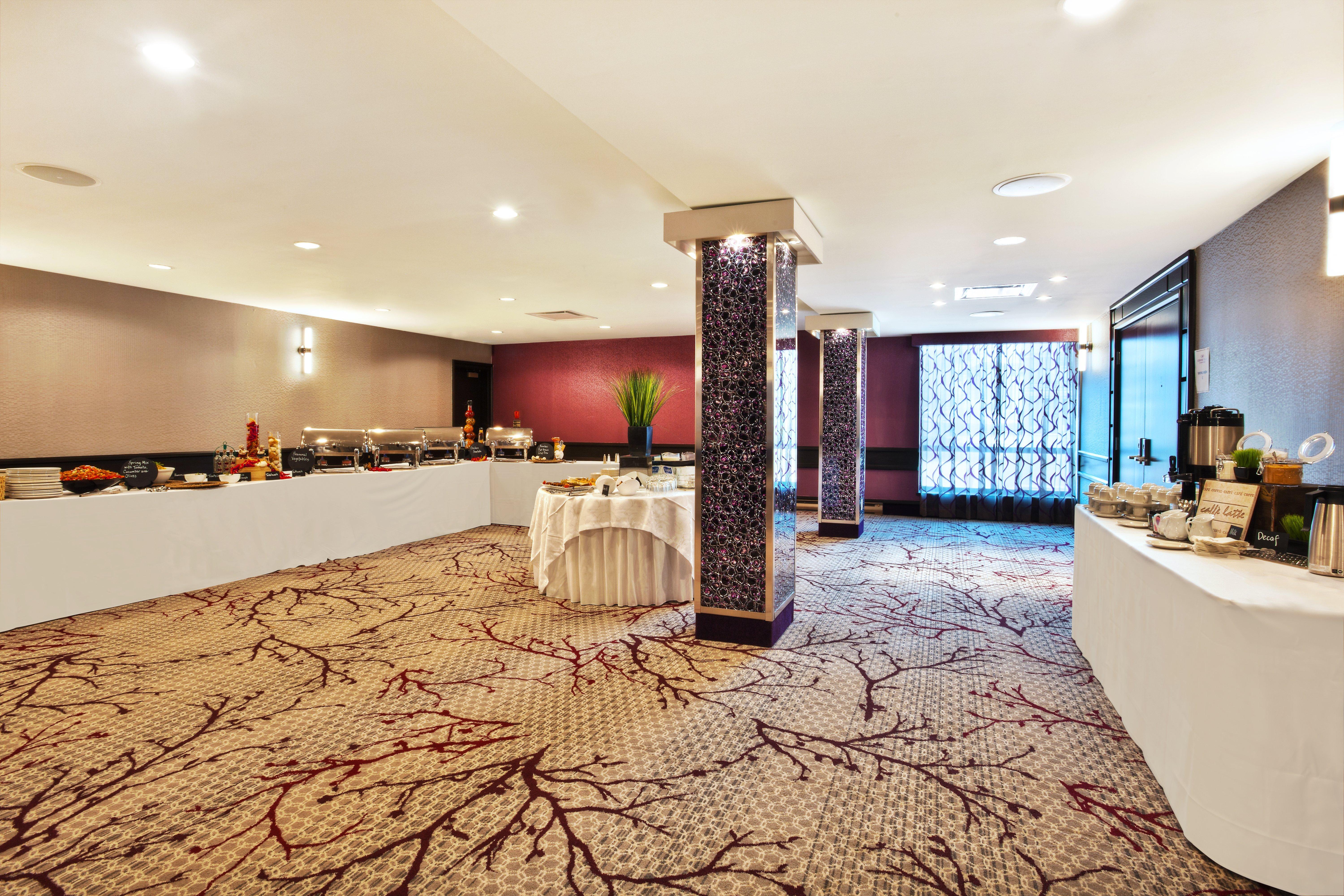 Crowne Plaza Kitchener-Waterloo, An Ihg Hotel Екстериор снимка